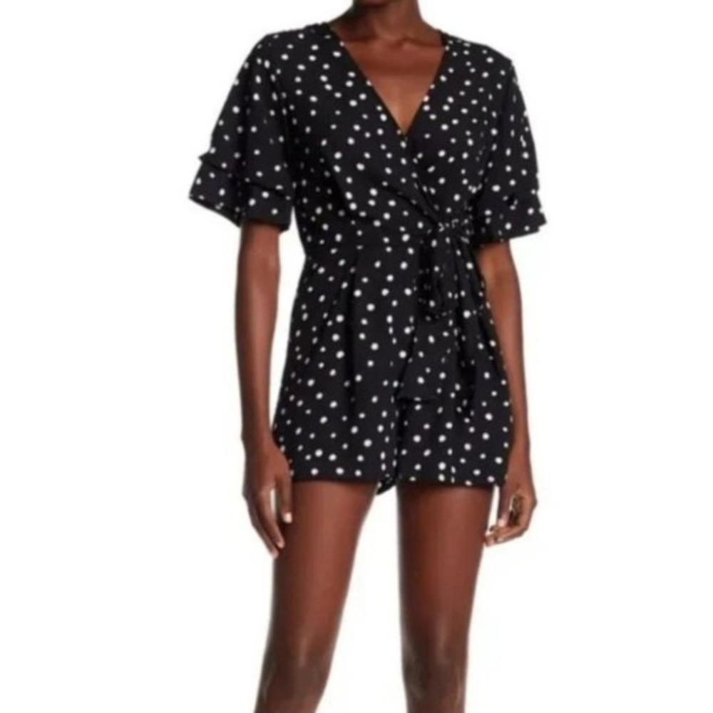 19 Cooper Polka Dot Romper Black White Flutter Sleeve Faux Wrap PS7863-03 Medium